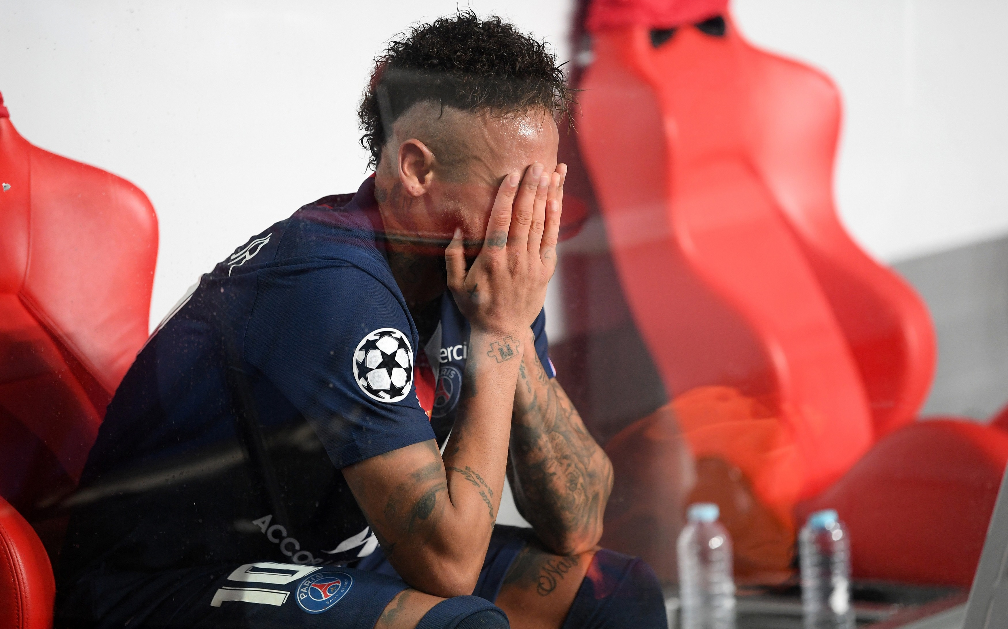 Neymar bursts into tears after flopping in PSG's Champions League final  defeat to Bayern Munich