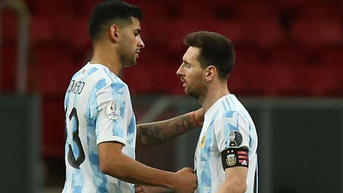 Cristian Romero: 'Messi muốn kéo tôi tới Barcelona'