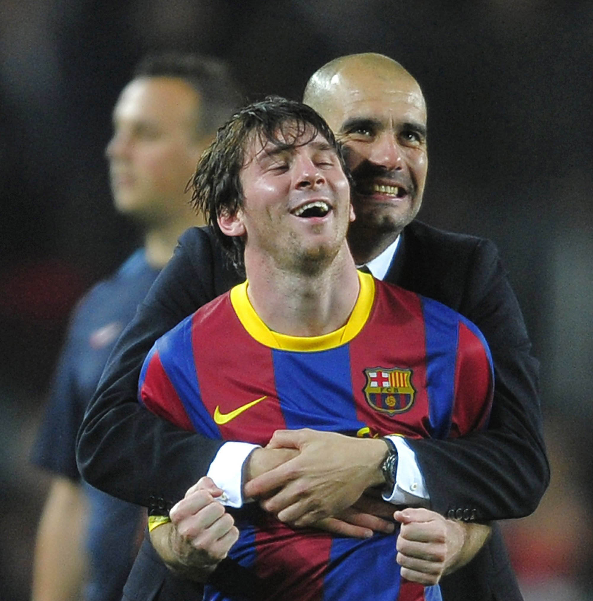 Guardiola luôn cố gắng làm Messi thấy thoải mái nhất