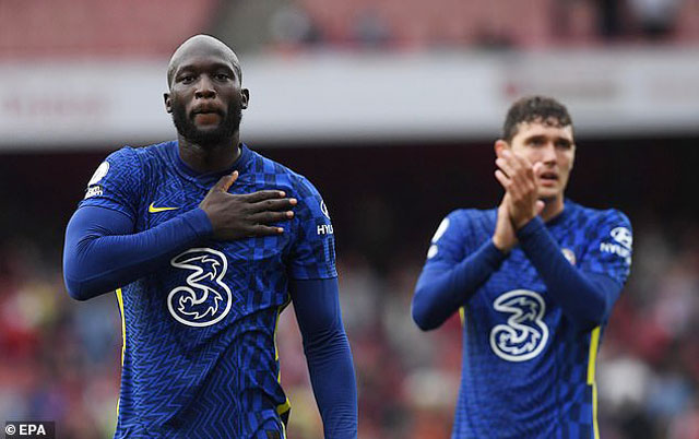 Sự xuất hiện của Lukaku giúp lối chơi của Chelsea được hoàn thiện