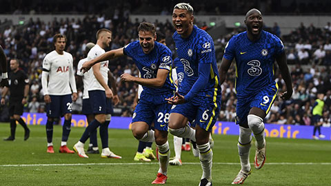 Tottenham vs Chelsea: Thiago Silva đá mẫu cho đàn em học hỏi