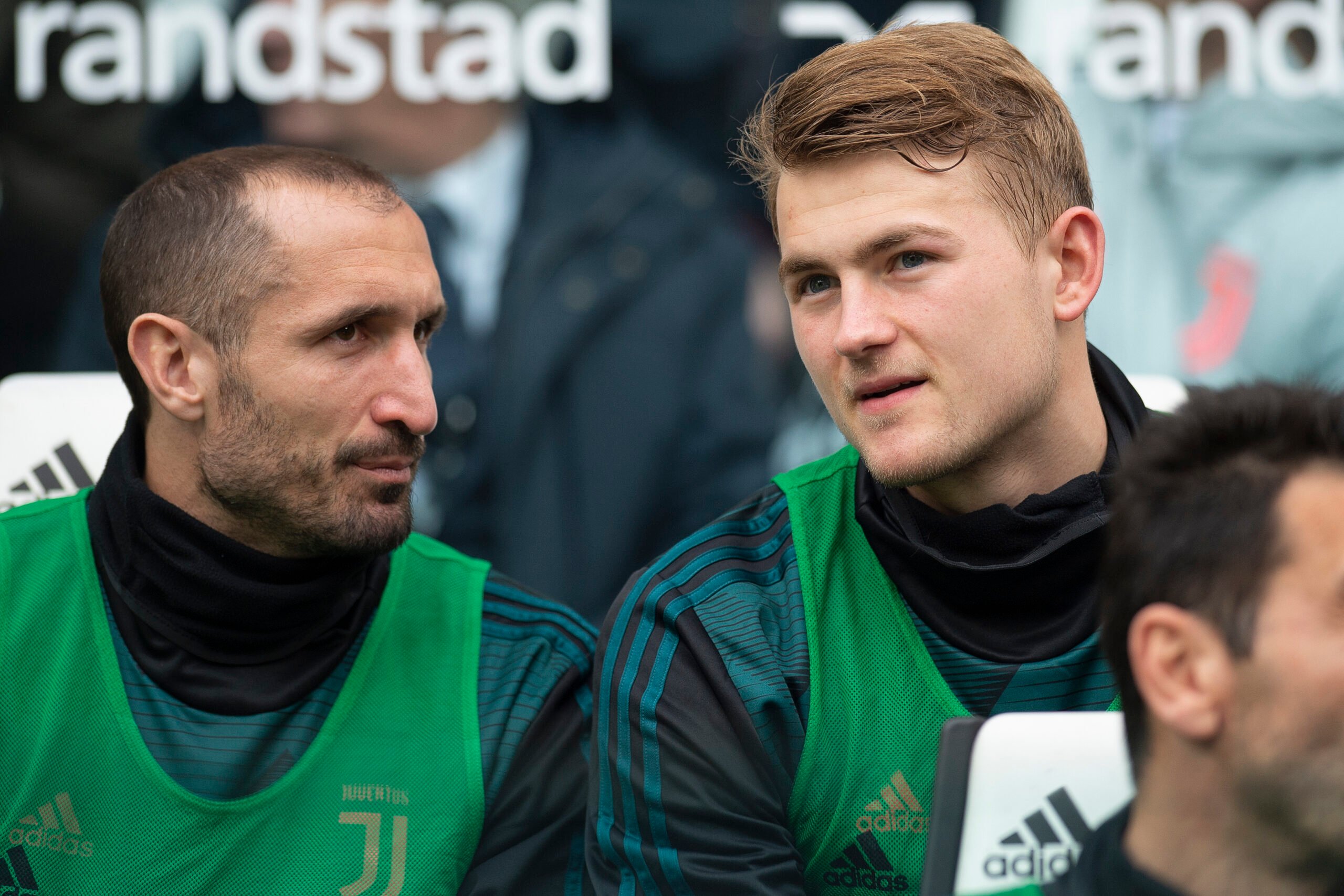 Chiellini ấn tượng với đồng đội trẻ De Ligt