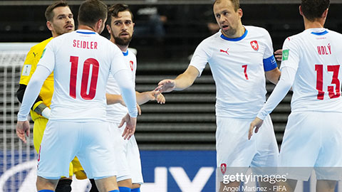 HLV  ĐT futsal Czech chỉ trích thậm tệ  học trò sau trận hòa ‘thất vọng’ với ĐT futsal Việt Nam