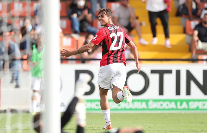 Daniel Maldini ghi bàn mở tỷ số trận Spezia vs Milan