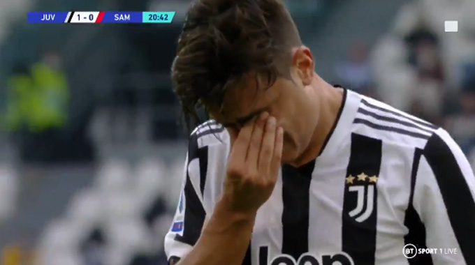 Dybala rời sân trong nước mắt