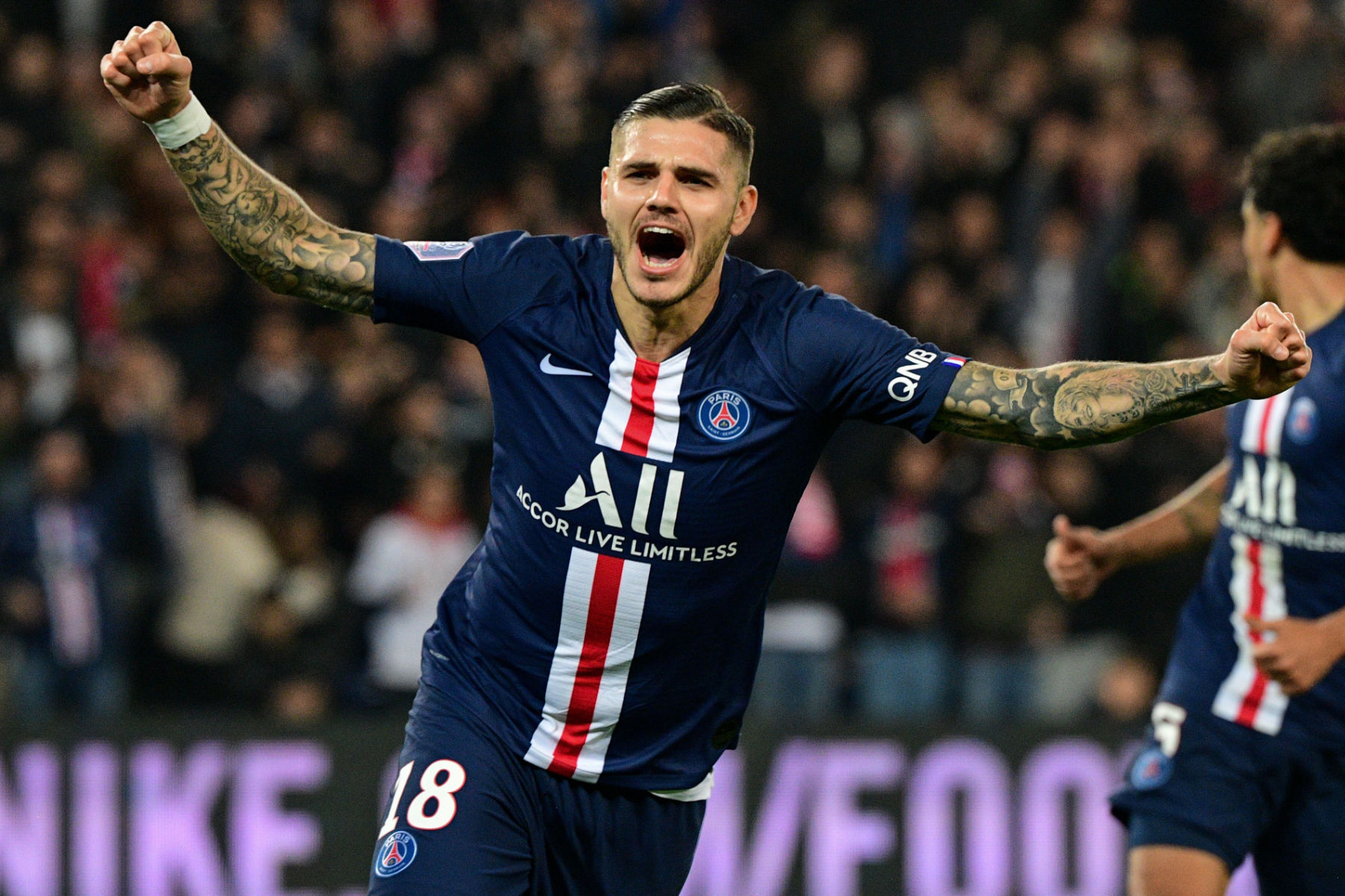 Icardi chưa bao giờ là lựa chọn số Một trên hàng công PSG