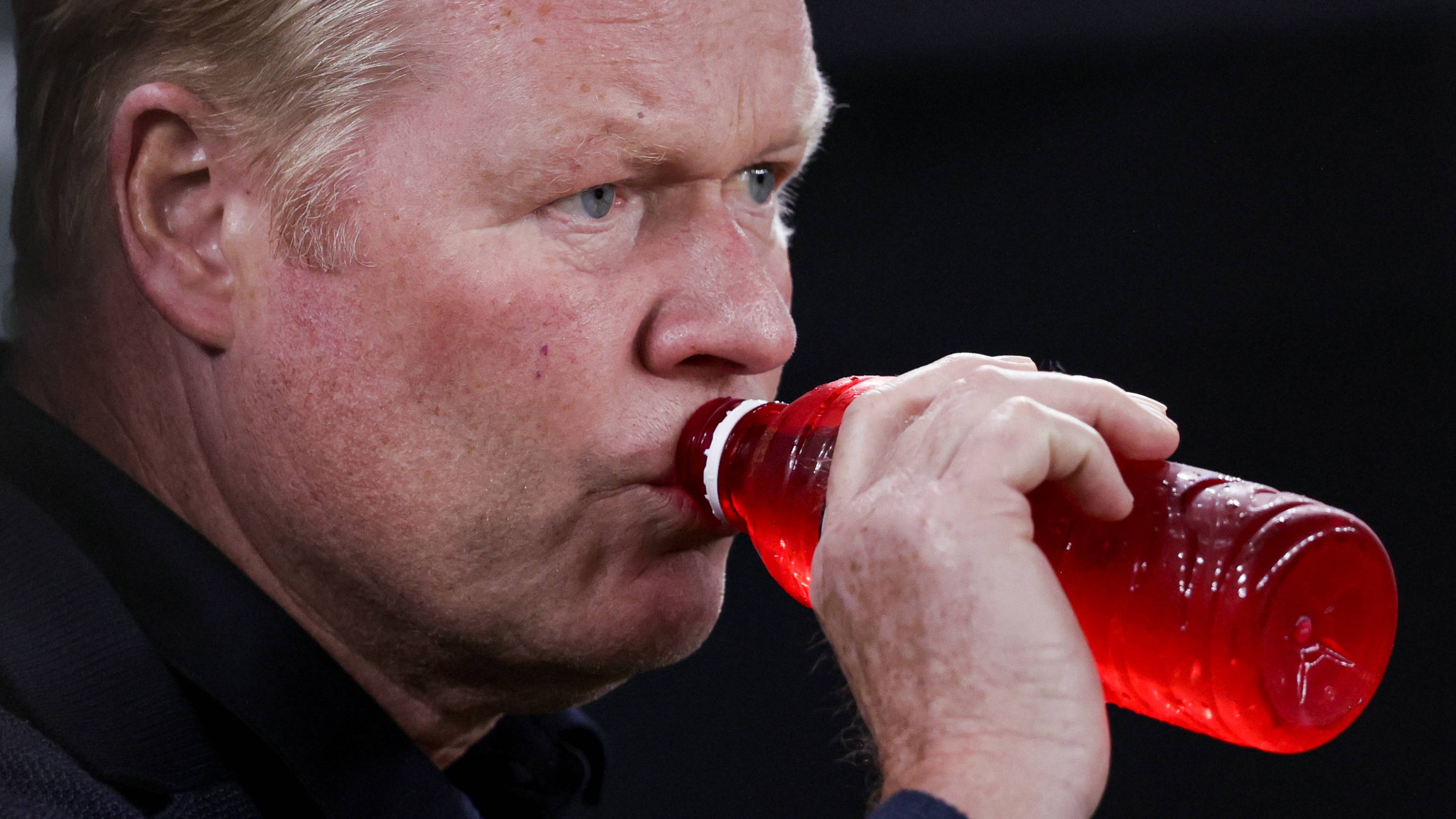 Koeman trải lòng về mối quan hệ lạnh nhạt giữa ông và chủ tịch Laporta