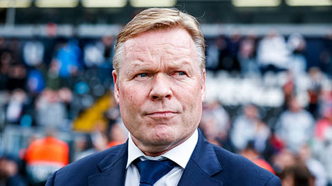 Koeman đang tự đào hố chôn mình