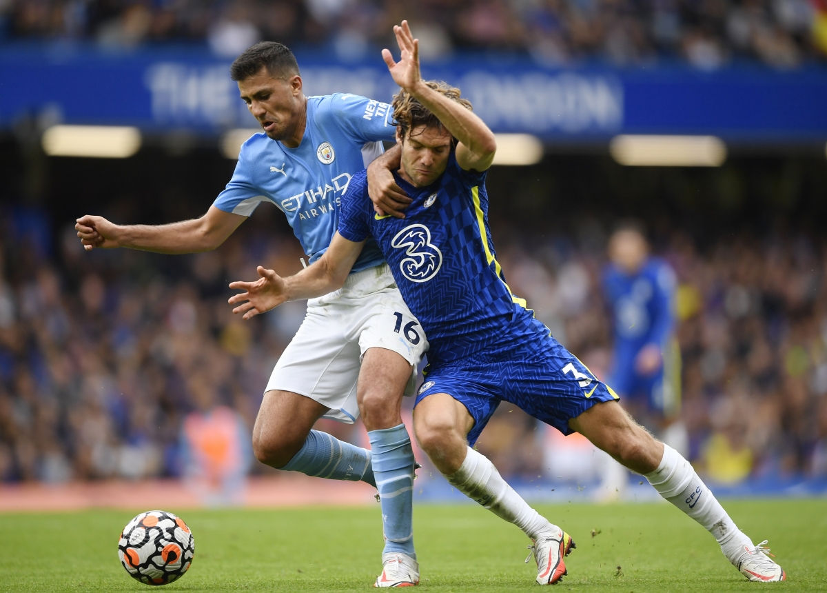 Man City đã đánh bại Chelsea ngay tại Stamford Bridge dù không cần tiền đạo đích thực nào trên sân 