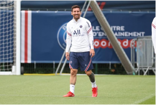 Messi tiếp tục là “gà đẻ trứng vàng” cho PSG