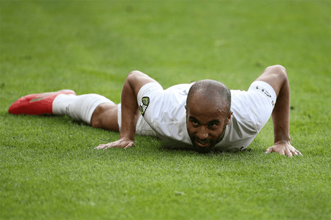 Lucas Moura mới gia nhập đội ngũ "thương binh" ở Tottenham