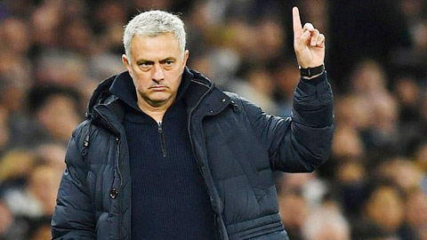 Mourinho hướng đến trận thứ 1000: Vẫn là 'Người đặc biệt'