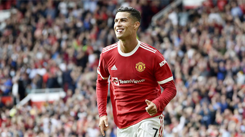 Man United vs Newcastle: Giá trị 'người thầy' của Ronaldo