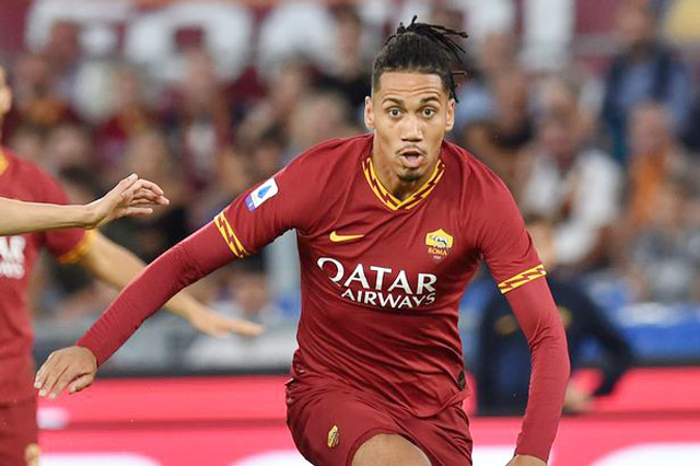 Sự trở lại của Chris Smalling sẽ giúp tăng cường hàng thủ Roma