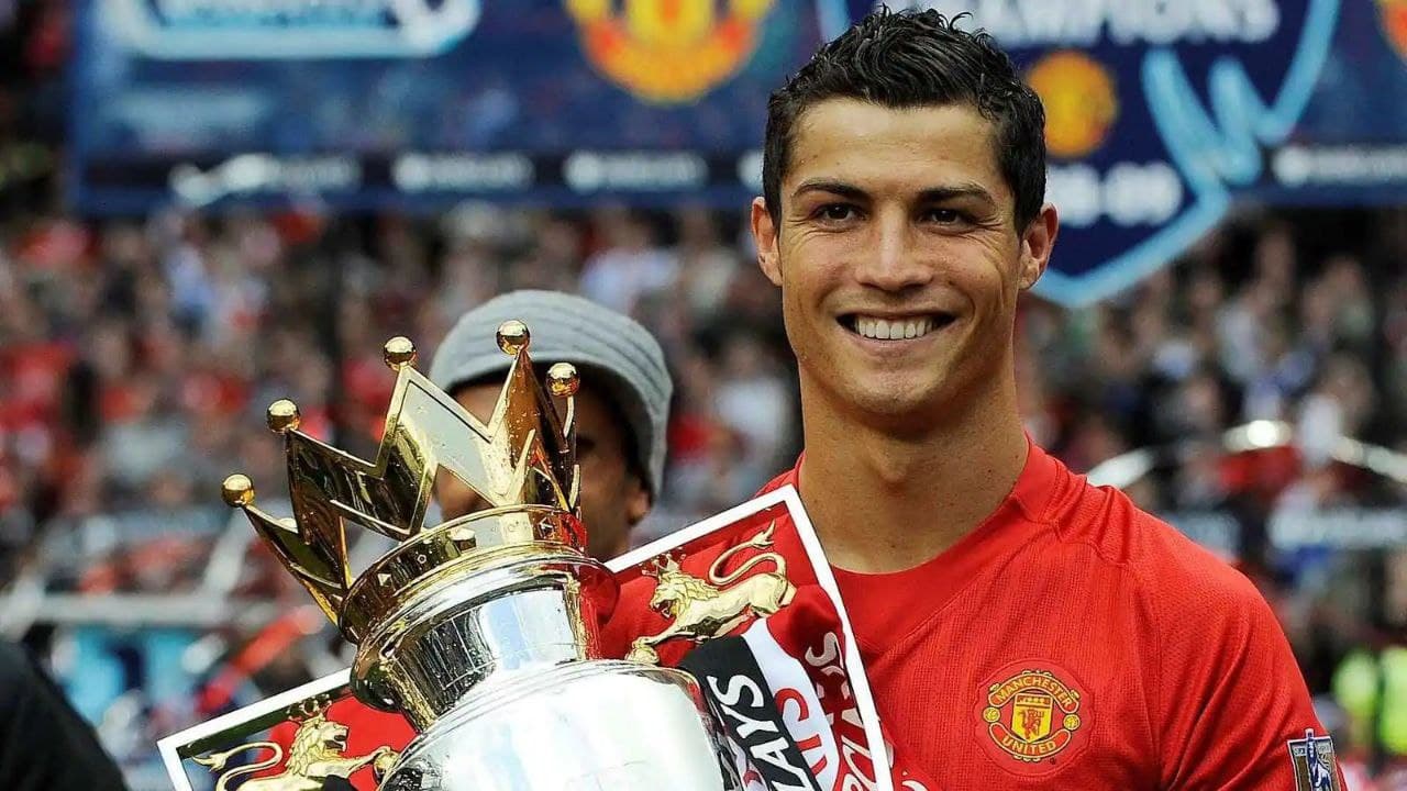 Cristiano Ronaldo từng cùng MU đoạt 3 chức vô địch Premier League