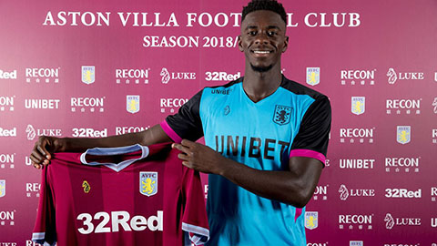 Axel Tuanzebe không muốn quay về Man United