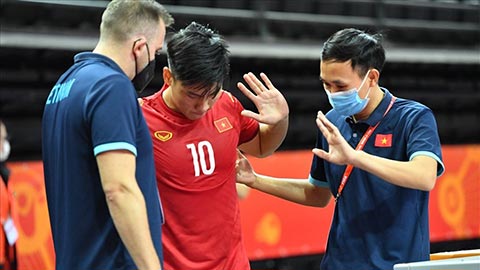 Đức Tùng của ĐT futsal Việt Nam bị đứt dây chằng đầu gối