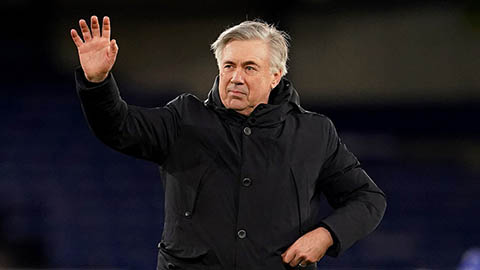 Ancelotti 'sáng chế' ra một 'Real U23' như thế nào?