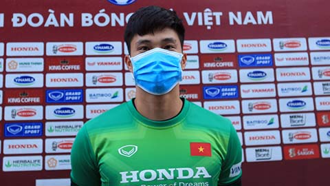 Thủ môn Văn Hoàng: ‘BHL ĐT Việt Nam có lưu ý đặc biệt về Trung Quốc’