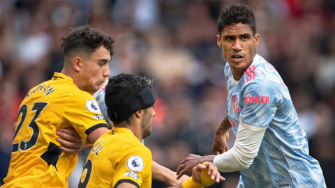 Người cũ Arsenal không hiểu vì sao White đắt hơn Varane