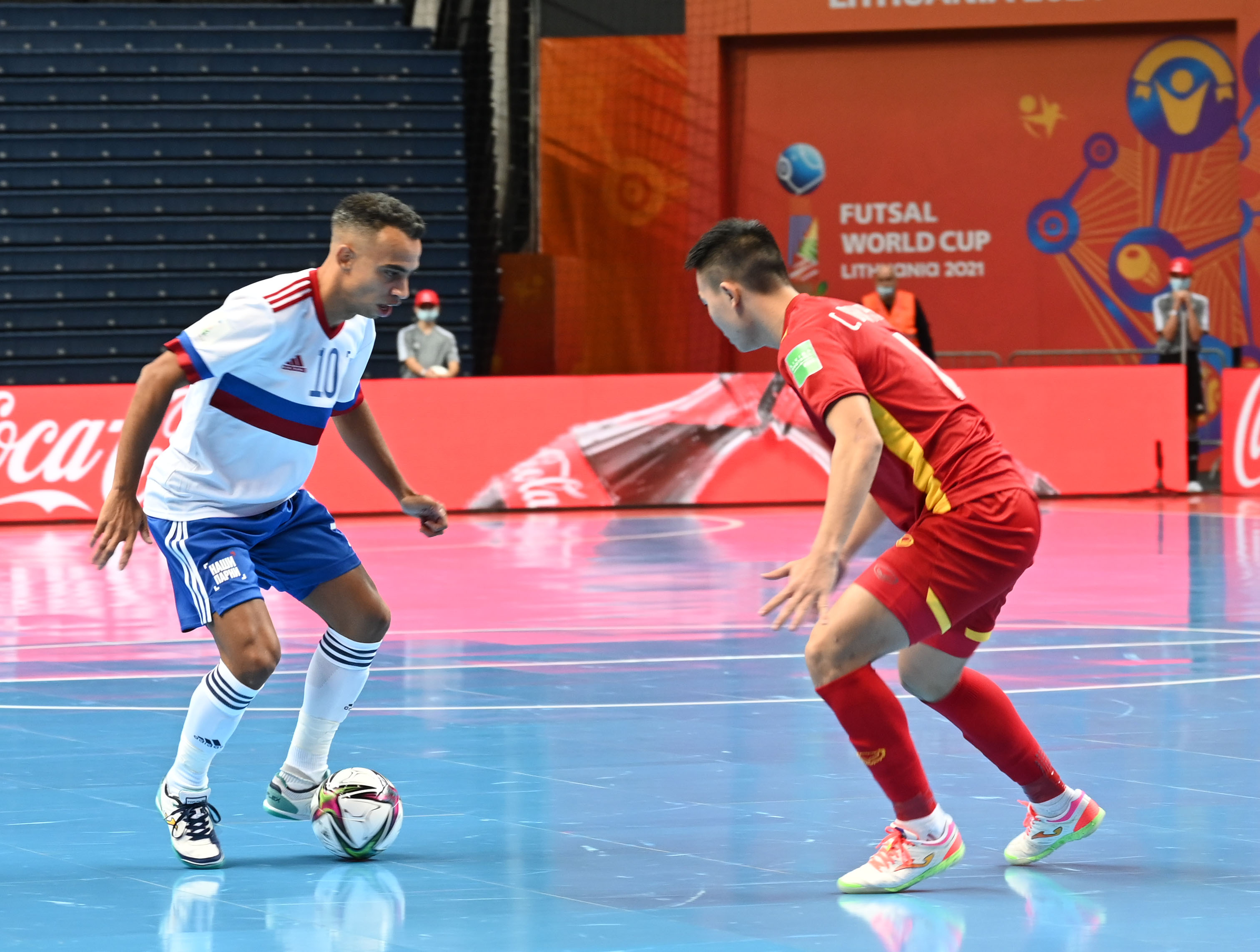 ĐT futsal Nga sở hữu nhiều cầu thủ mạnh như ala Robinho