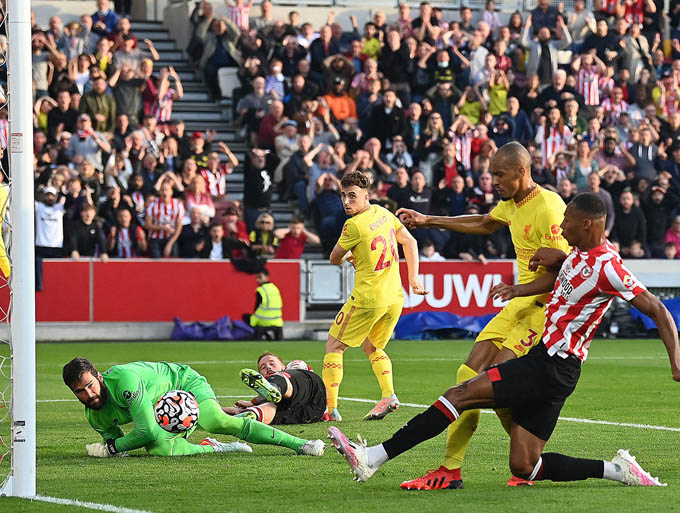 Liverpool đã bị Brentford cầm hoà 3-3 ngay tại Anfield ở vòng đấu trước