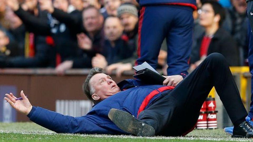 Sự lựa chọn "sáng suốt" của Man United lại đem về một Louis van Gaal đã hết thời thay vì một Juergen Klopp đang lên