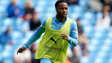 Man City ra giá bán Sterling