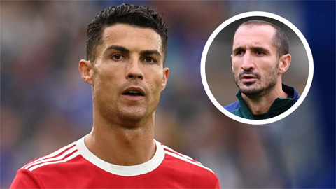 Chiellini: 'Giá mà Ronaldo rời Juventus sớm hơn'