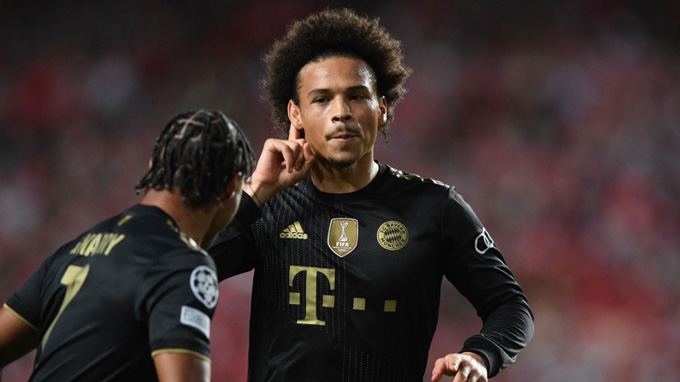 Sane tỏa sáng ở trận Benfica vs Bayern với 2 bàn thắng và 1 kiến tạo