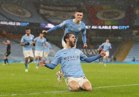 Khả năng công thủ toàn diện biến Bernardo Silva thành trụ cột không thể thiếu của Man City