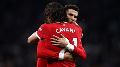 Solskjaer giải thích lý do Cavani được đá chính