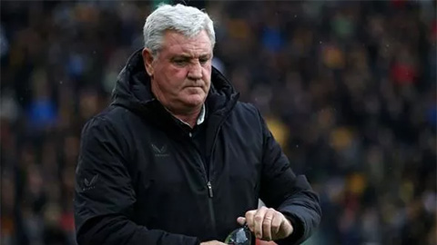 Vì sao Newcastle chưa sa thải Steve Bruce?