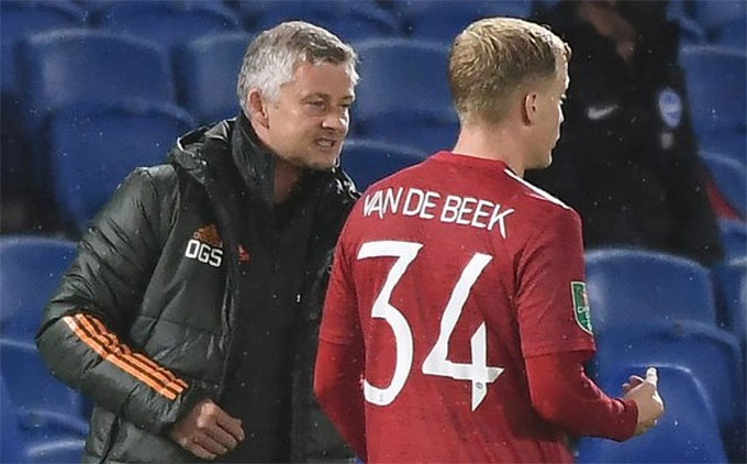 Van de Beek hiếm khi được HLV Solskjaer sử dụng