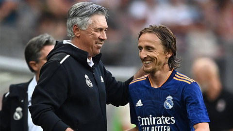 Ancelotti đang vắt kiệt sức của Modric