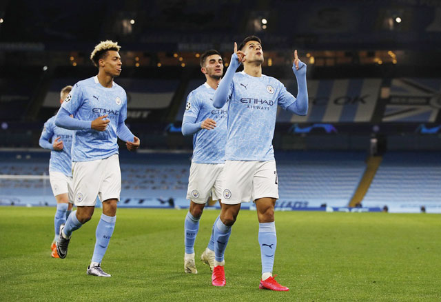 Tuần qua, Joao Cancelo (bìa phải) đã góp tới 5 pha kiến tạo cho Man City