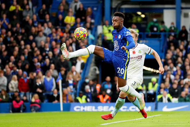 Chelsea tung ra tới 25 cú dứt điểm trước Burnley, kỷ lục cho một trận đấu không thắng trên sân nhà của họ kể từ tháng 8/2015 (thua 1-2 trước Crystal Palace dù có 26 pha dứt điểm).