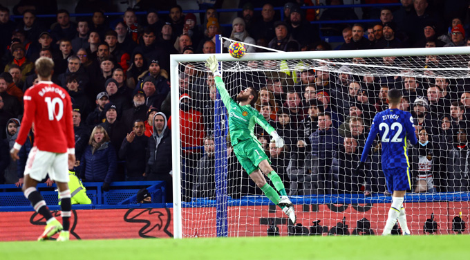 De Gea phải nhiều lần cứu thua trong hiệp 1 trận đấu Chelsea vs MU