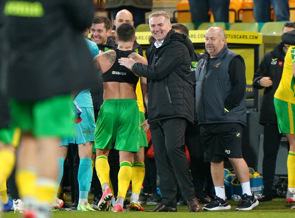 Dean Smith phải lo củng cố hàng thủ của Norwich và coi đấy là ưu tiên tối thượng