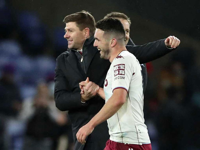 Gerrard có 2 trận thắng liên tiếp với Aston Villa