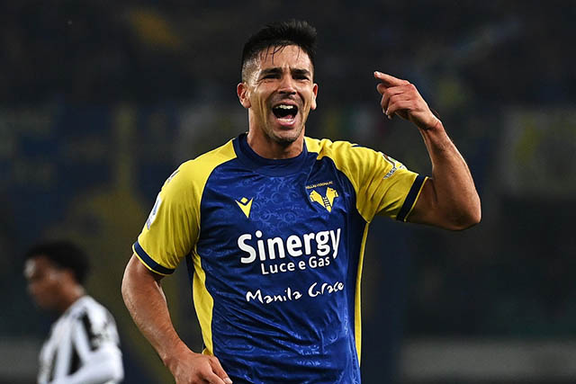 West Ham mê mẩn Giovanni Simeone