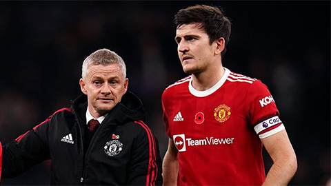 Maguire: 'HLV trưởng đã phải trả giá vì chúng tôi'