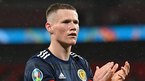 ĐT Scotland gửi McTominay về nhà, MU lo sốt vó