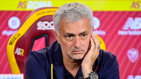 Mourinho bị báo chí Italia 'tẩy chay'