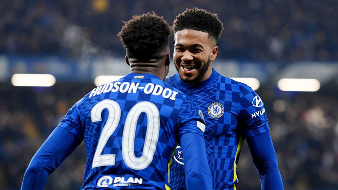 Chelsea đang trọng dụng rất nhiều tài năng trẻ trưởng thành từ lò đào tạo như Hudson-Odoi hay James