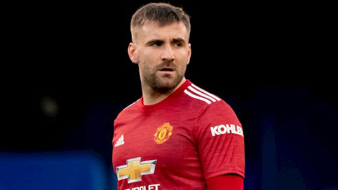 Luke Shaw chấn thương cũng là tin tốt