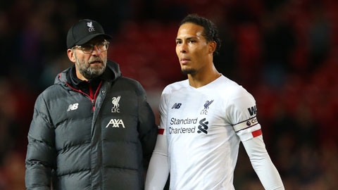 HLV Klopp thất vọng về Van Dijk