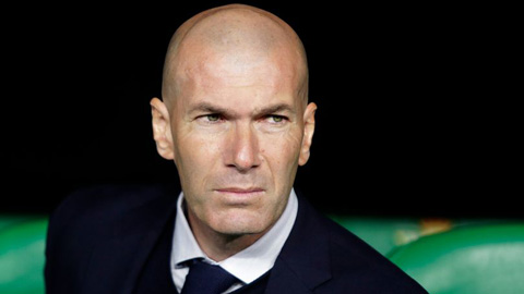 Zidane học tiếng Anh, mở cánh cửa tới Man United?