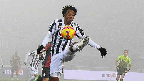 Cuadrado, thần may mắn của Juventus