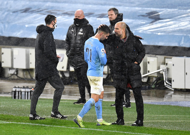 Guardiola hết kiên nhẫn với Torres